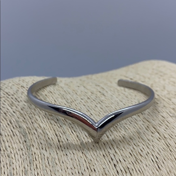 Avon Jewelry - Avon Cuff Bracelet Avon Jewelry - Avon Cuff Bracelet